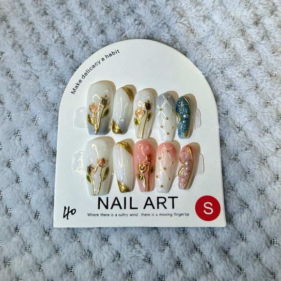 Press on Nails💅 $20 each - Picture 6 of 12